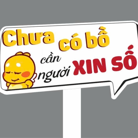 Hashtag cầm tay chụp ảnh vui nhộn, không đụng hàng