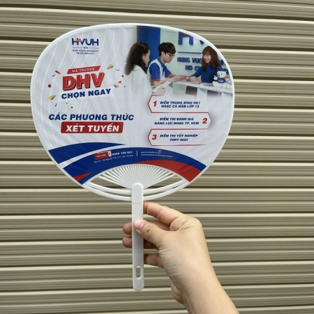 Quạt nhựa cầm tay 10