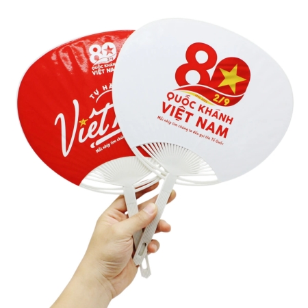 Quạt nhựa cầm tay 13